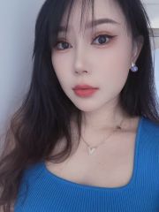 宝龙大胸美女