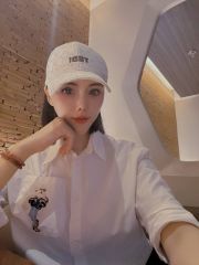 热情熟女莫妮卡