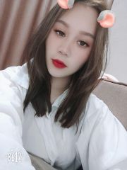 99年的妹子