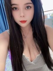 肤白大奶骚货